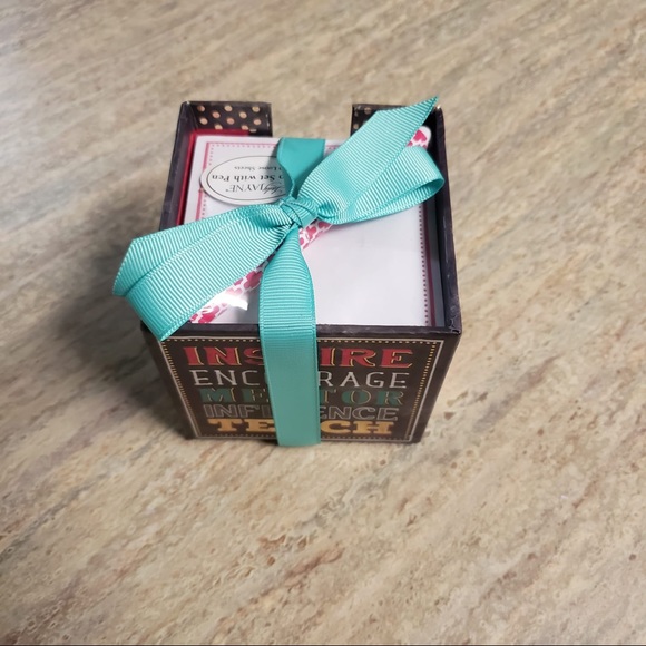 NIB Lady Jane memo set with pen - Picture 3 of 7